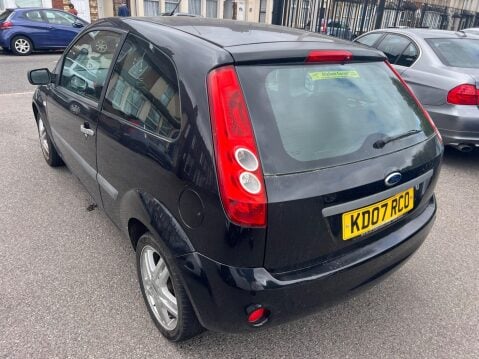 Ford Fiesta 1.25 Style 3dr 5