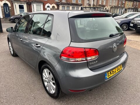 Volkswagen Golf 1.6 TDI Match DSG Euro 5 5dr 4