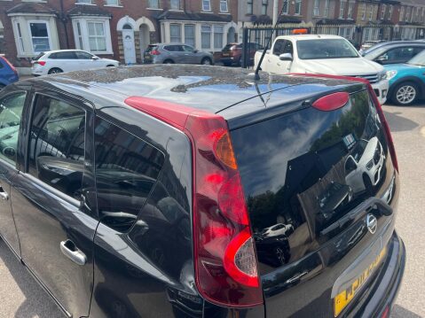 Nissan Note 1.6 16V n-tec Auto Euro 5 5dr 9