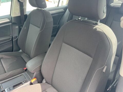 Volkswagen Golf 1.0 TSI BlueMotion Tech S Euro 6 (s/s) 5dr 13