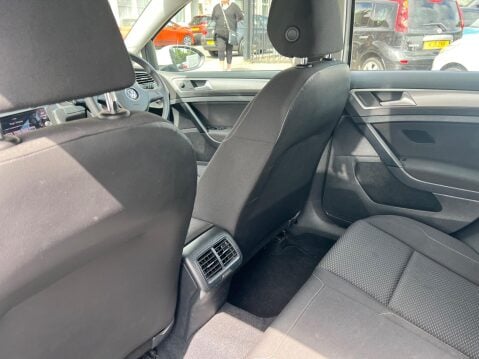 Volkswagen Golf 1.0 TSI BlueMotion Tech S Euro 6 (s/s) 5dr 14