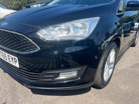 Ford Grand C-Max 1.0T EcoBoost Zetec Euro 6 (s/s) 5dr 9