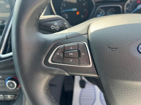 Ford Grand C-Max 1.0T EcoBoost Zetec Euro 6 (s/s) 5dr 21