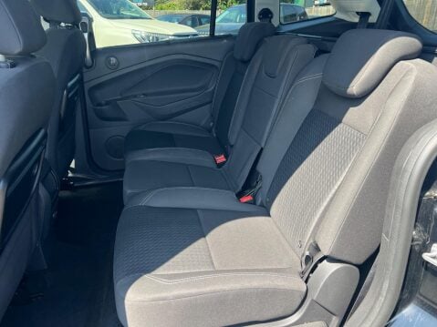 Ford Grand C-Max 1.0T EcoBoost Zetec Euro 6 (s/s) 5dr 28