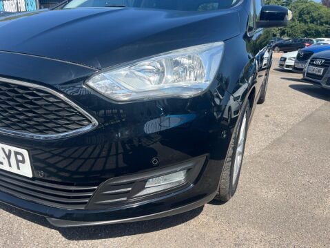 Ford Grand C-Max 1.0T EcoBoost Zetec Euro 6 (s/s) 5dr 10