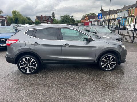 Nissan Qashqai 1.6 dCi Tekna XTRON 2WD Euro 5 (s/s) 5dr 7