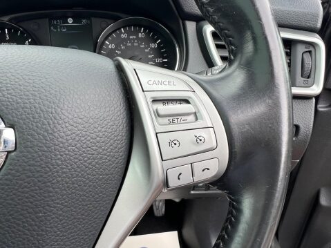 Nissan Qashqai 1.6 dCi Tekna XTRON 2WD Euro 5 (s/s) 5dr 21