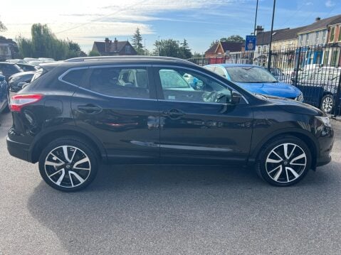 Nissan Qashqai 1.6 dCi Tekna XTRON 2WD Euro 6 (s/s) 5dr 7