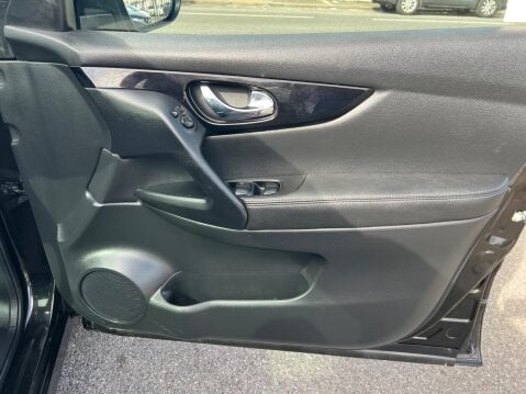 Nissan Qashqai 1.6 dCi Tekna XTRON 2WD Euro 6 (s/s) 5dr 32