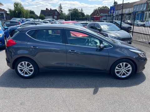 Kia Ceed 1.6 CRDi 2 Auto Euro 5 5dr 7