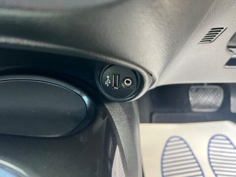 Nissan Juke 1.6 N-Connecta XTRON Euro 6 5dr 35