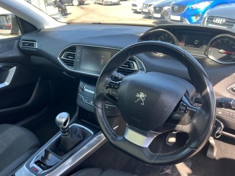 Peugeot 308 1.2 PureTech GPF Allure Euro 6 (s/s) 5dr 13