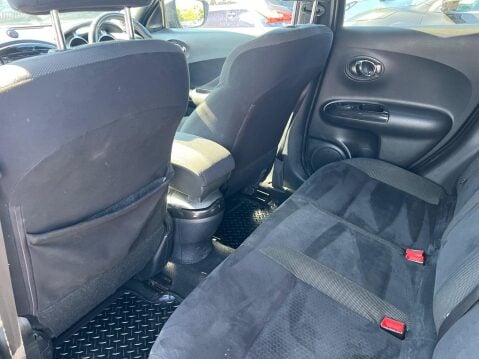Nissan Juke 1.2 DIG-T N-Connecta Euro 6 (s/s) 5dr 15