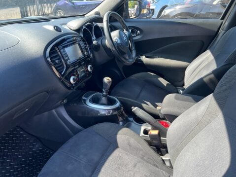 Nissan Juke 1.2 DIG-T N-Connecta Euro 6 (s/s) 5dr 11