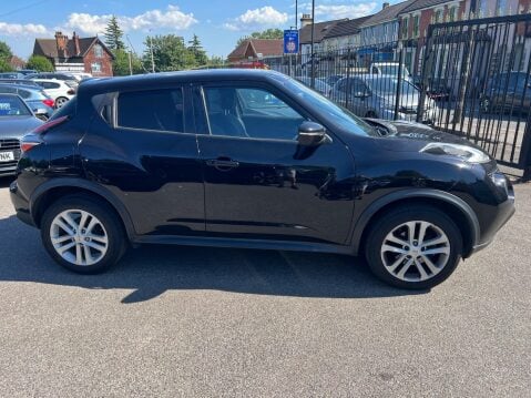 Nissan Juke 1.2 DIG-T N-Connecta Euro 6 (s/s) 5dr 7