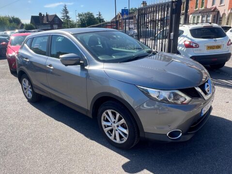 Nissan Qashqai 1.2 DIG-T Acenta 2WD Euro 6 (s/s) 5dr 8