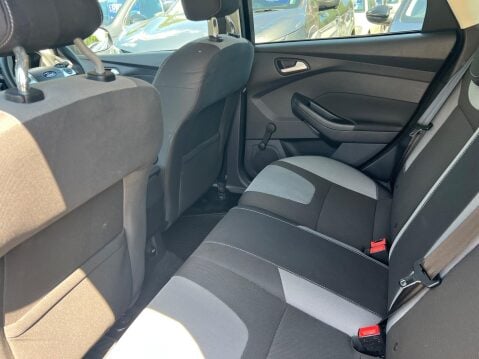 Ford Focus 1.0T EcoBoost Zetec Euro 5 (s/s) 5dr 20