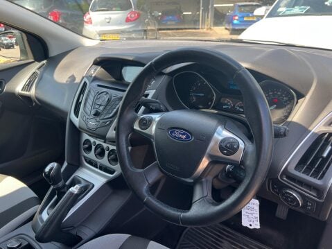 Ford Focus 1.0T EcoBoost Zetec Euro 5 (s/s) 5dr 13
