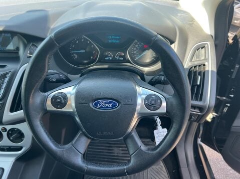 Ford Focus 1.0T EcoBoost Zetec Euro 5 (s/s) 5dr 14