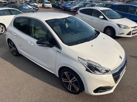 Peugeot 208 1.2 PureTech GT Line Euro 6 (s/s) 5dr 9