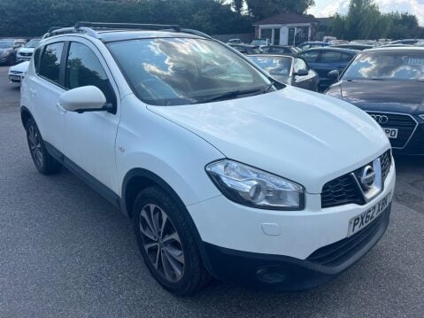 Nissan Qashqai 1.5 dCi Tekna 2WD Euro 5 5dr 1