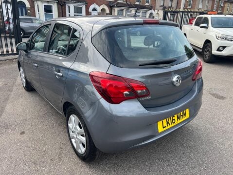 Vauxhall Corsa 1.2i Design Euro 6 5dr 4
