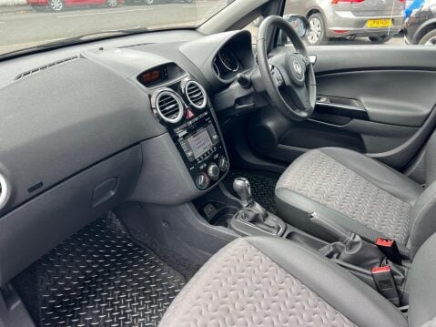 Vauxhall Corsa 1.4 16V SE Auto Euro 5 5dr 17