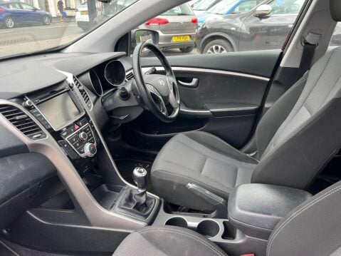 Hyundai i30 1.4 Blue Drive SE Nav Euro 6 (s/s) 5dr 12
