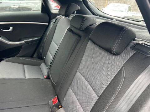 Hyundai i30 1.4 Blue Drive SE Nav Euro 6 (s/s) 5dr 15