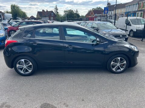 Hyundai i30 1.4 Blue Drive SE Nav Euro 6 (s/s) 5dr 7