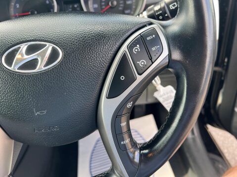 Hyundai i30 1.4 Blue Drive SE Nav Euro 6 (s/s) 5dr 21