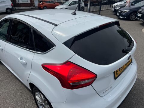 Ford Focus 1.0T EcoBoost Zetec Edition Auto Euro 6 (s/s) 5dr 17