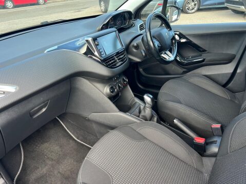 Peugeot 208 1.2 PureTech Allure Euro 6 5dr 23