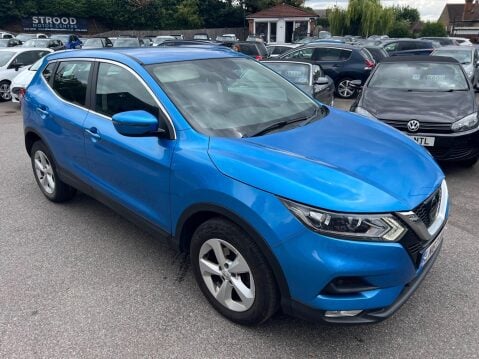 Nissan Qashqai 1.2 DIG-T Acenta Euro 6 (s/s) 5dr 8