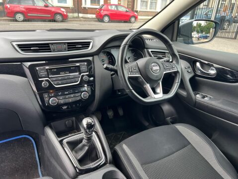 Nissan Qashqai 1.2 DIG-T Acenta Euro 6 (s/s) 5dr 16