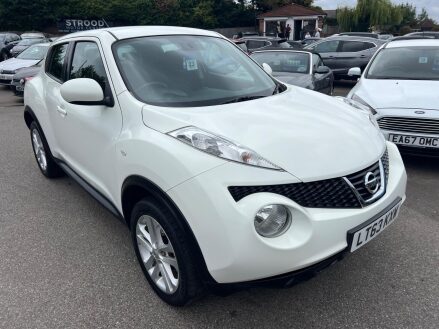 Nissan Juke 1.6 Acenta CVT Euro 5 5dr