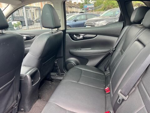 Nissan Qashqai 1.2 DIG-T Tekna 2WD Euro 6 (s/s) 5dr 27