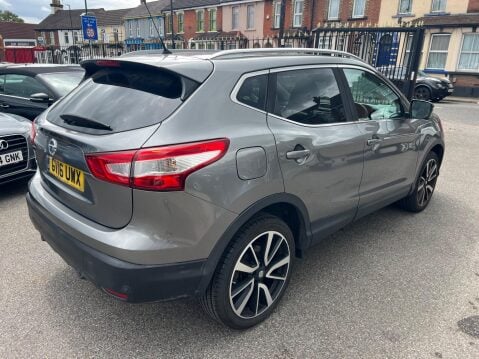 Nissan Qashqai 1.2 DIG-T Tekna 2WD Euro 6 (s/s) 5dr 6