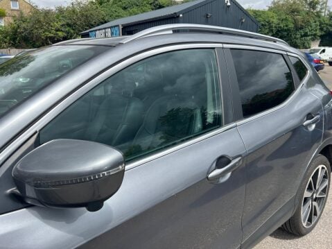 Nissan Qashqai 1.2 DIG-T Tekna 2WD Euro 6 (s/s) 5dr 15