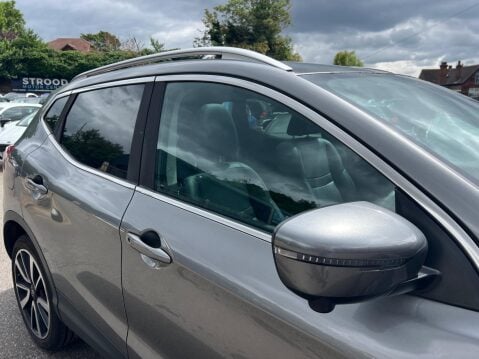 Nissan Qashqai 1.2 DIG-T Tekna 2WD Euro 6 (s/s) 5dr 14