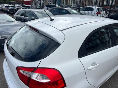 Kia Rio 1.4 2 Auto Euro 5 5dr 16