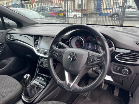 Vauxhall Astra 1.0i Turbo ecoFLEX SRi Nav Euro 6 (s/s) 5dr 15