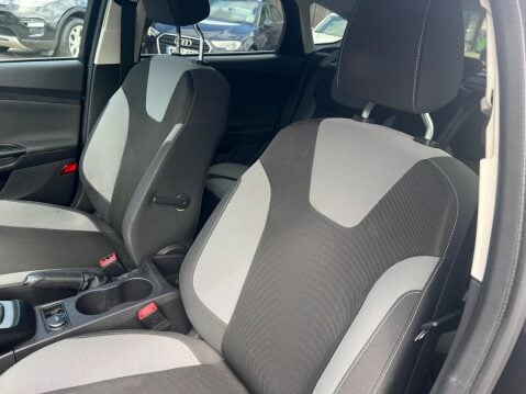 Ford Focus 1.0T EcoBoost Zetec Euro 5 (s/s) 5dr 21