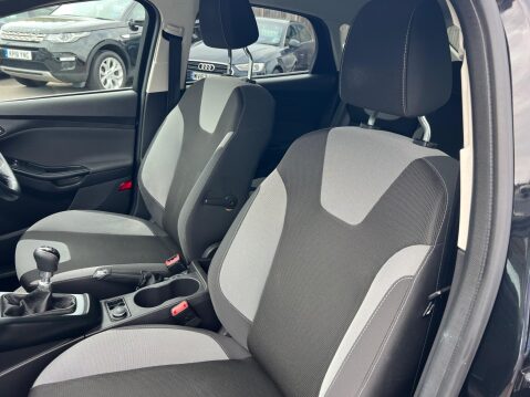 Ford Focus 1.0T EcoBoost Zetec Euro 5 (s/s) 5dr 26
