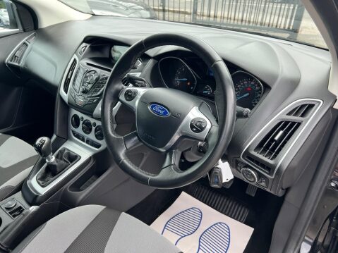Ford Focus 1.0T EcoBoost Zetec Euro 5 (s/s) 5dr 18
