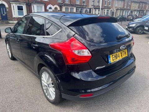 Ford Focus 1.0T EcoBoost Zetec Euro 5 (s/s) 5dr 4