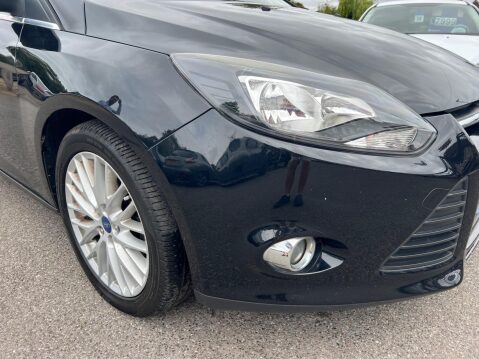 Ford Focus 1.0T EcoBoost Zetec Euro 5 (s/s) 5dr 12