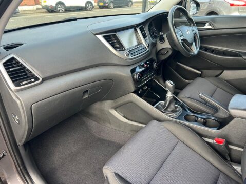 Hyundai TUCSON 1.6 GDi Blue Drive SE Nav Euro 6 (s/s) 5dr 23