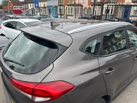 Hyundai TUCSON 1.6 GDi Blue Drive SE Nav Euro 6 (s/s) 5dr 12