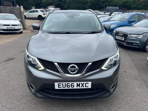 Nissan Qashqai 1.2 DIG-T N-Connecta XTRON 2WD Euro 6 (s/s) 5dr 2